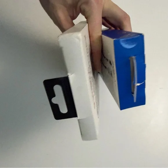 Zagg iPhone Xs/X Glass Privacy Screen Protector & 10ft Braided Charge Cable Lot - Picture 9 of 13